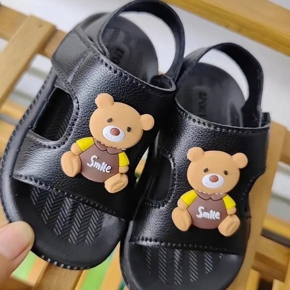 SHEIN Other - NIB Kids Black Teddy Bear Smile Sandals Hook Loop Closure Sz 7 Toddler